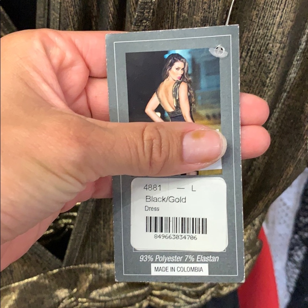 Woman’s dress size large - Picture 4 of 4